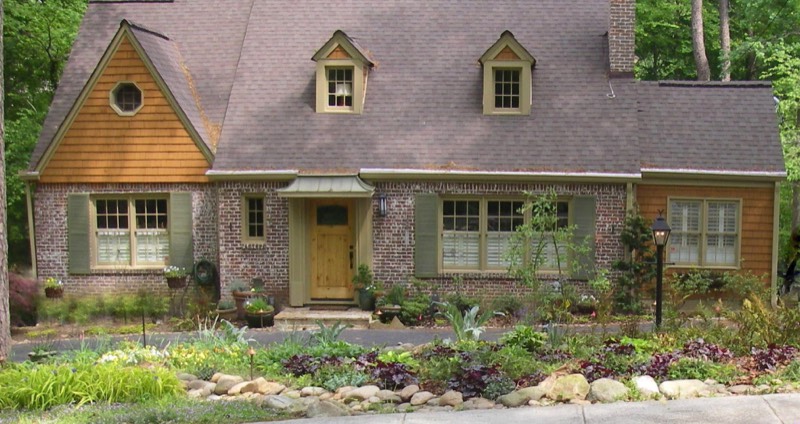 buckhead cottage front landscape